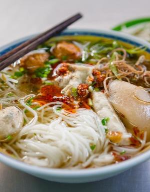 BÚN
