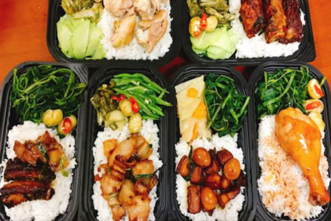 Suất ăn công nghiệp tại Hóc Môn